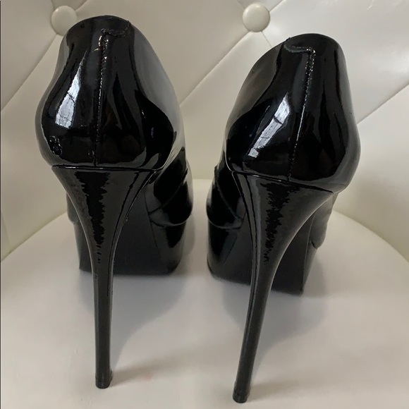 after pregnancy my shoes no longer serve me - Picture 2 of 7